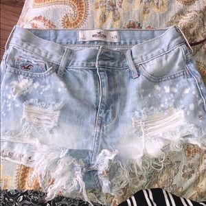 Hollister distresses shorts